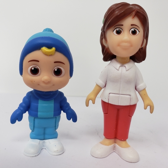 CocoMelon Winter JJ & Mother Mom Figures Replacement - Picture 7 of 12